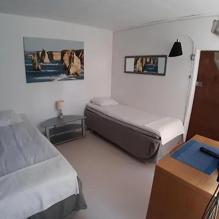 Inn Majatalo Varis Vaala